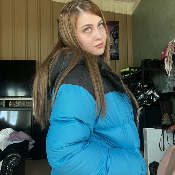 “SOLD” Blue North Face Jacket with fleece lined inside and hood - Picture 5 of 8